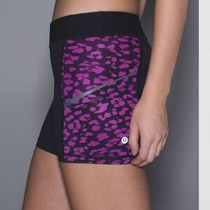 Lululemon What The Sport Short Naval Blue Mini Cherry Cheetah Ultra Violet 10
